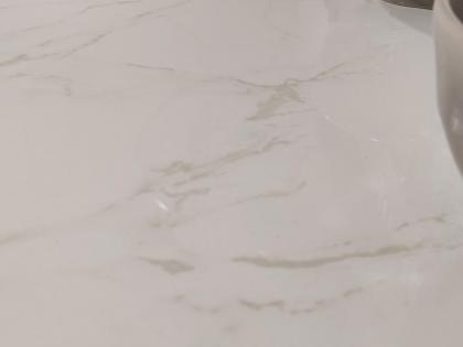 DETALLE ENCIMERA DEKTON