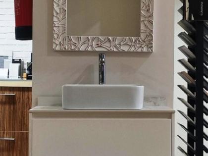 Mueble para baño lacado encimera porcelanica Dekton a medida